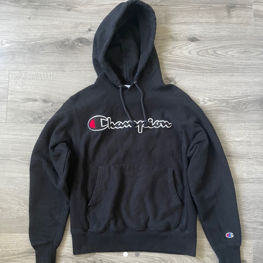 black champion hoodie